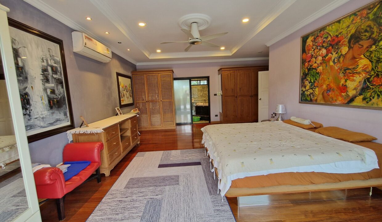 557547102_1137354771833659_1586607687918145810_n