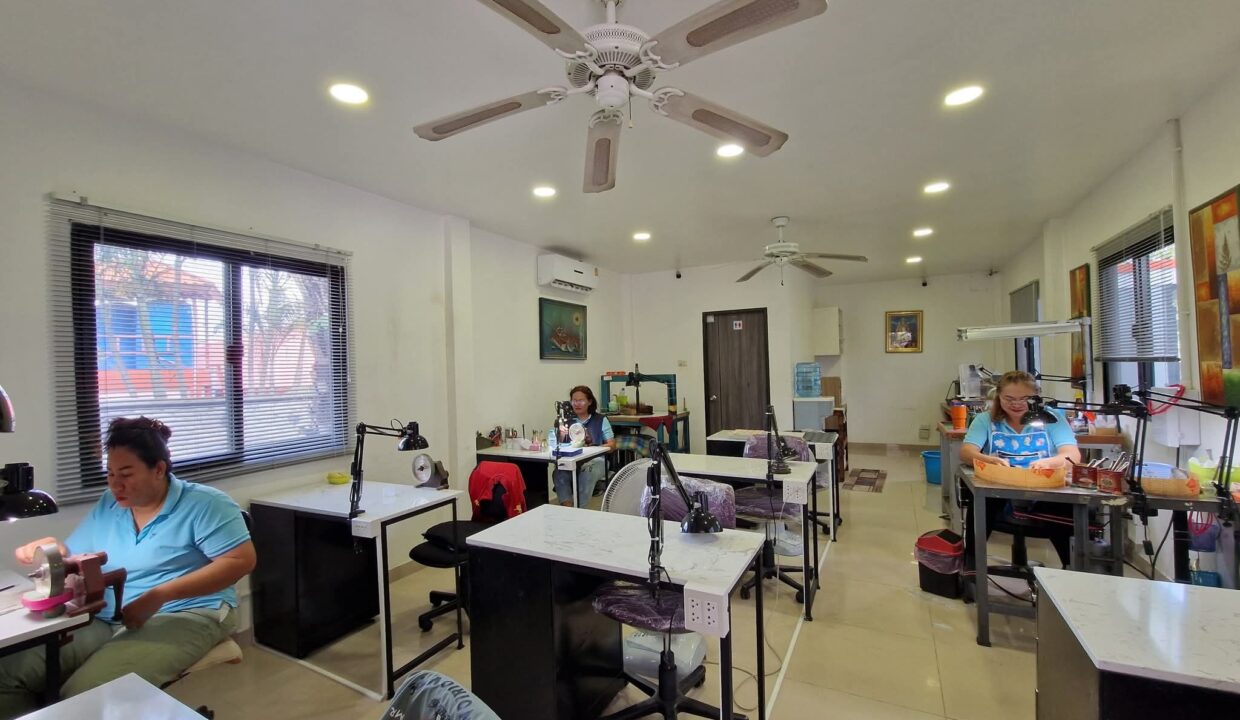 559829315_1137355478500255_3437859494505145880_n